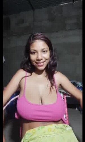 (10) Chica mala ?? _ Tango Live 2022-08-29 15_21