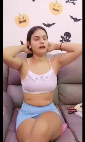 (18) Lorena✨ _ Tango Live 2022-10-13 13_58