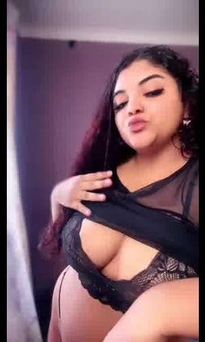 (99+) Larinha ??? _ Tango Live 2024-07-29 11_35